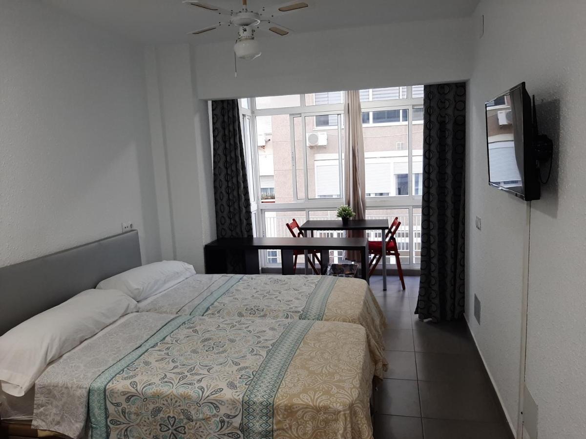 Apartamento Málaga Port Esterno foto